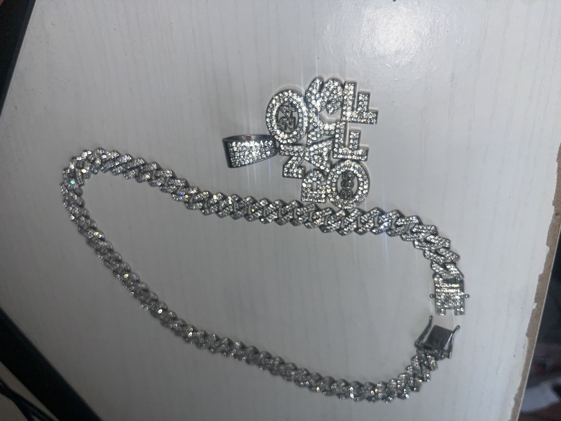 Men's Chain Necklace Icey 22" VVS Moissanite CZ Stone, 15mm Miami Cuban Link