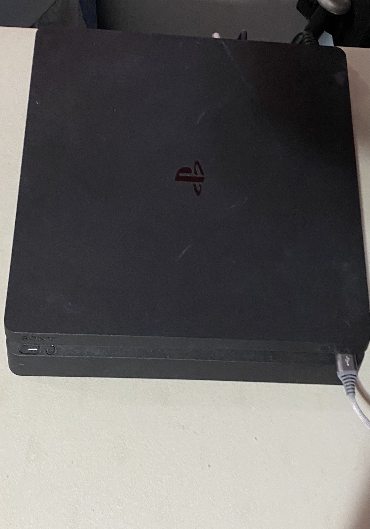 PlayStation 4 Slim 500GB Console