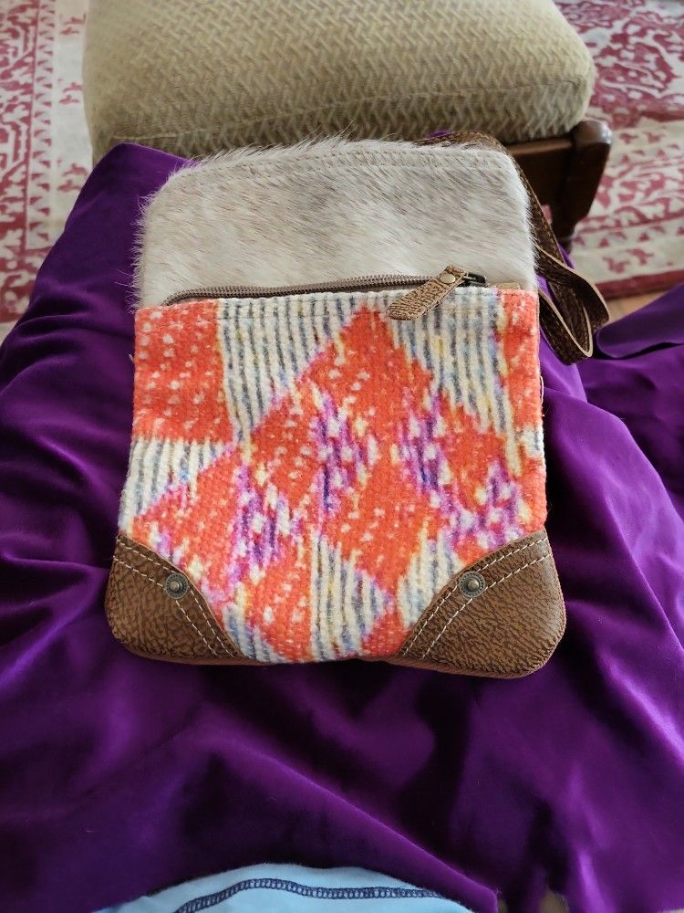 Myra Crossbody Bag