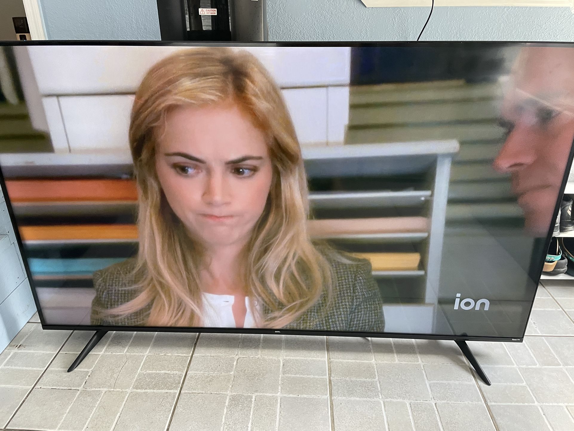 TV ONN 65 Inch 4K