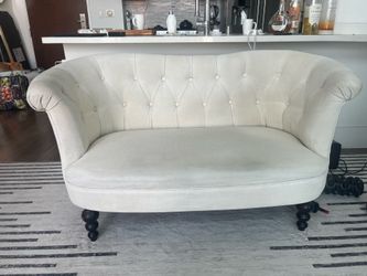 58”L 31”H 23” D Love Seat Cute Upholstered Buttoned Classic Winged Love Seat