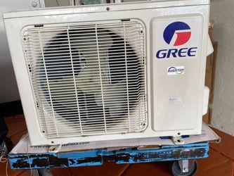 USADO Mini Splt Marca GREE, 1 Toneladas, 220 Volt FREON 410