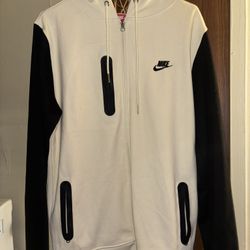 Nike Cream and Black Zip-Up Hoodie