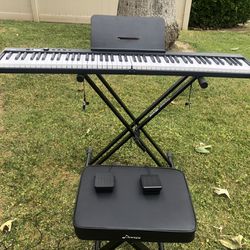 Electronic Piano keyboard-Retails For 170.00