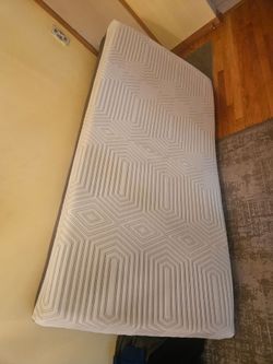 TWIN SIZE MEMORY FOAM MATTRESS