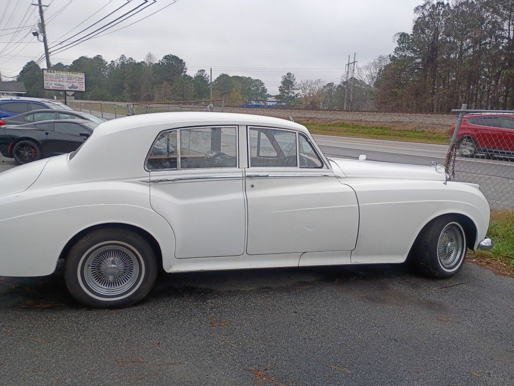 Bentley S2