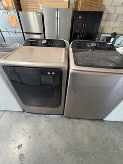 Samsung Washer and Dryer Set Champagne extra large capacity