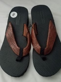 Sandals size 7