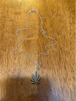 925 Italy Sterling Silver necklace with pendant