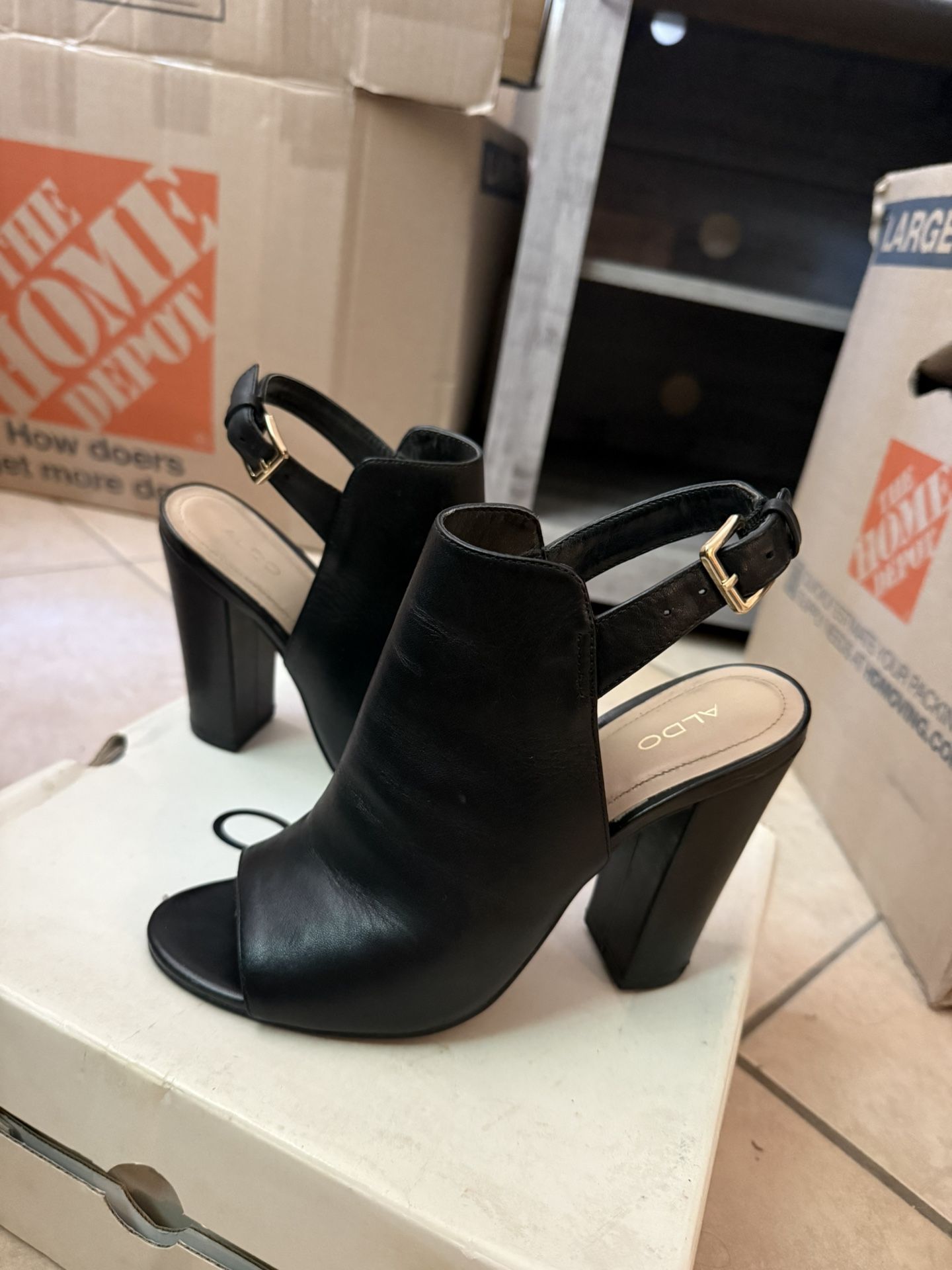 Aldo black leather heels