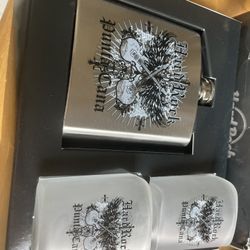 Hard Rock HRH Flash and Shot Set from PUNTA CANA NWT STAINLESS STEAL 6 0z