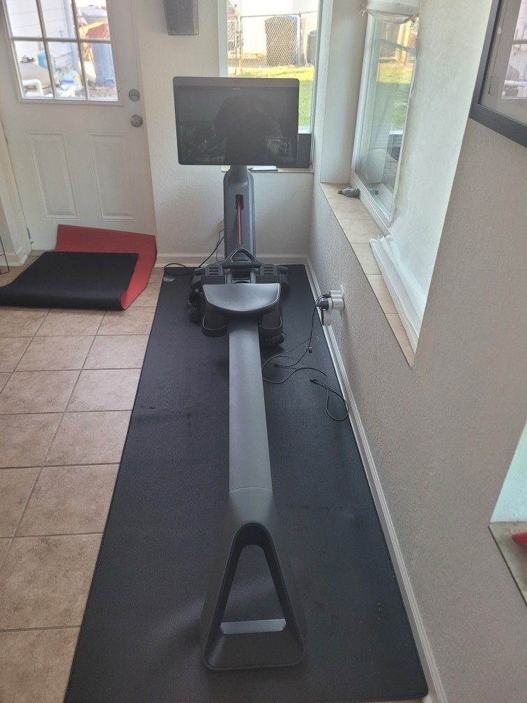 Peloton Rower