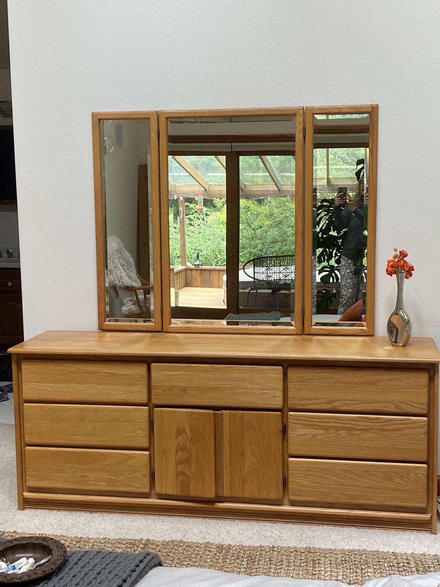 Dresser With mirror