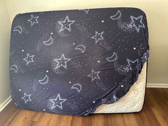 NapQueen 12 Inch Victoria Hybrid Queen Mattress