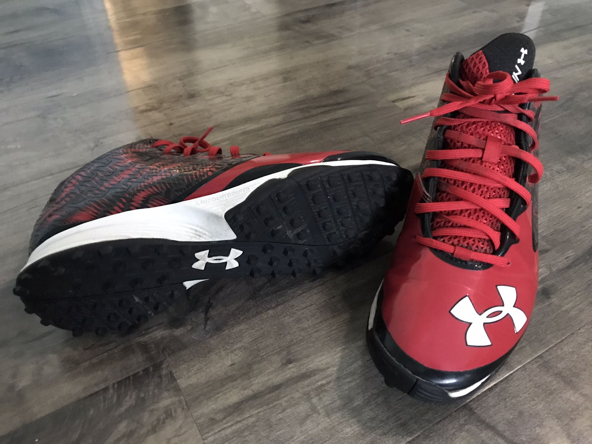 Under Armor Football turf cleats Mens size 11 for Sale in Phoenix, AZ