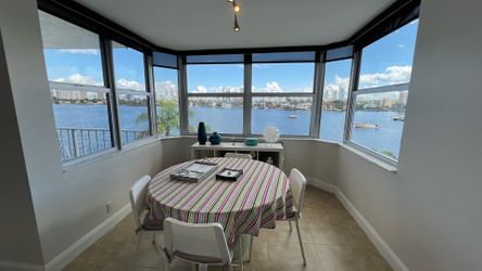 Dining set