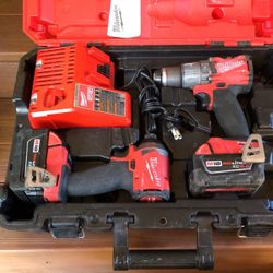 Milwaukee M18 Fuel Brushless Impact + Drill Kit