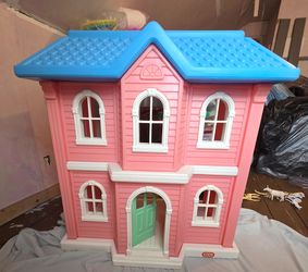 Little tikes vintage dollhouse