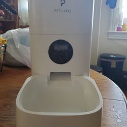 Automatic Cat Feeder