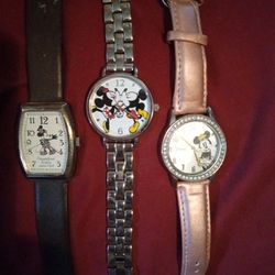 $ 220  Take This Really Bad Six-piece Disneyland Watch Collection Sell /trade