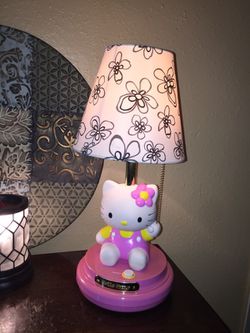 Hello kitty lamp