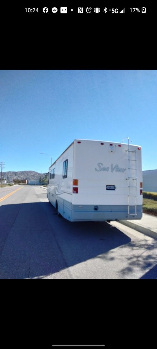 99 National RV. Sea View Motorhome