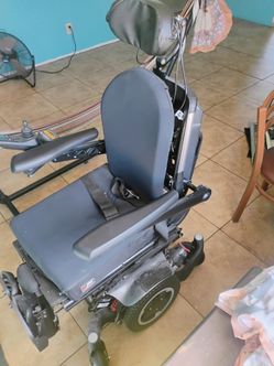 Brand new electric chair. Quickie 300
