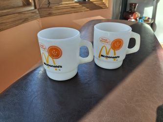 Pair Of Vintage 1960's Glass Mc Donald's Coffe Mugs