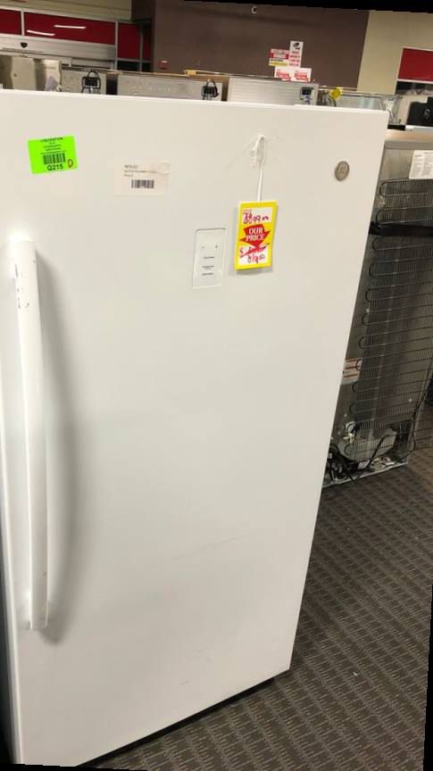 GE Upright Freezer 17.3 cu ft‼️‼️ 7LH