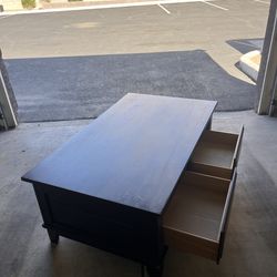 Table center living room