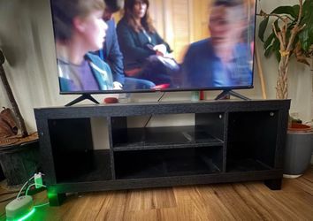 Tv console/bookshelf