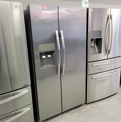 Frigidaire Side‑by‑Side Fridge – Stainless, Ice & Water Dispenser