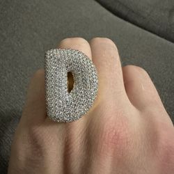 10k yellow gold 6 carats VS natural diamond big letter D ring!