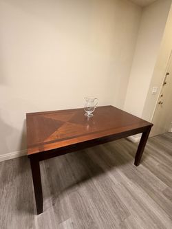 Table for 6 people
