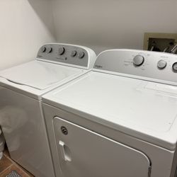 Whirlpool Washer And Gas Dryer Set