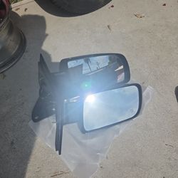 88-98 GMT 400 Electric Mirrors