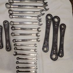 100 + CRAFTSMAN TOOLS Must See All In Very Nice Condition. 