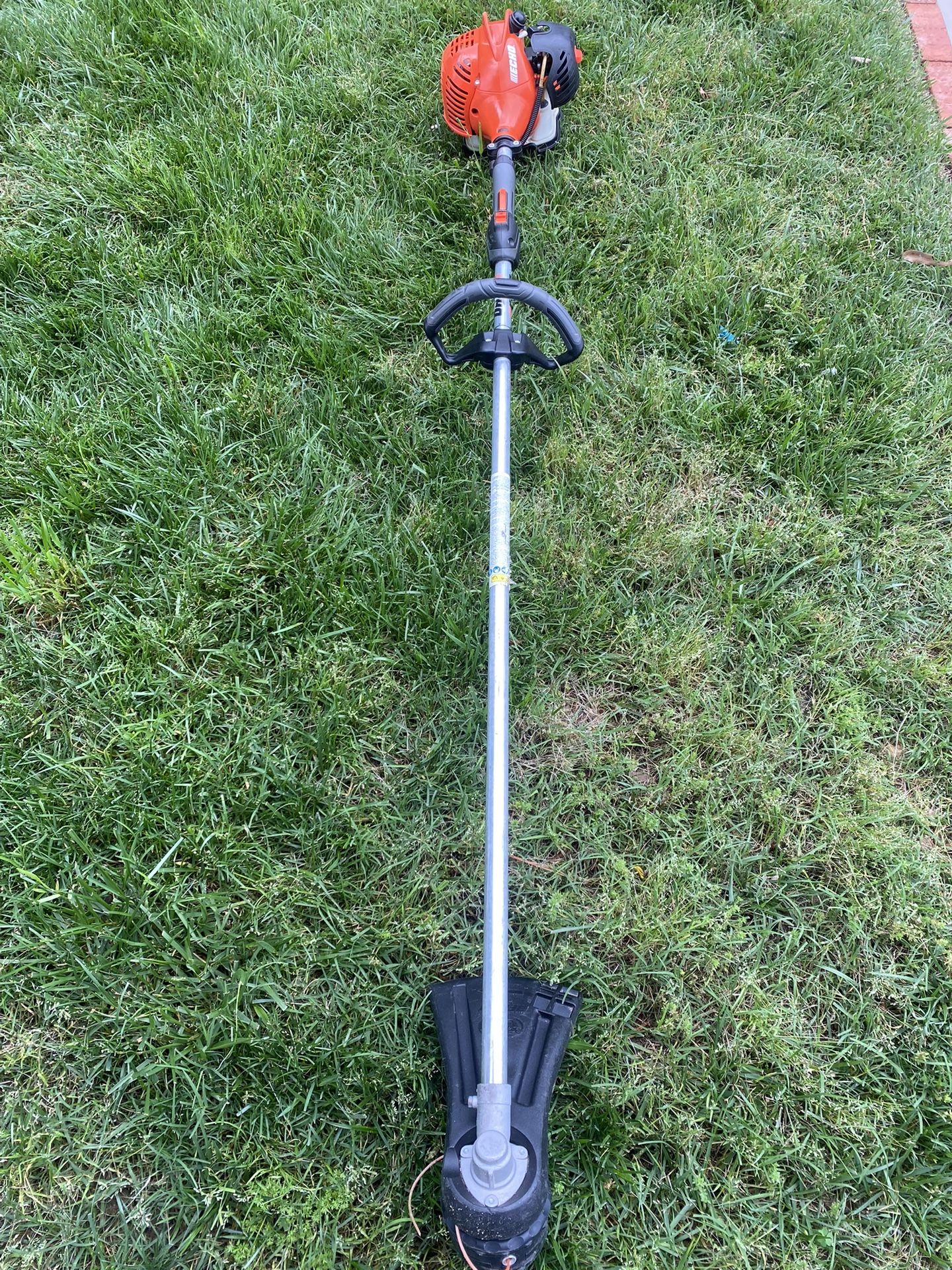 ECHO SRM-225 String Trimmer