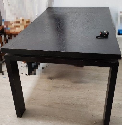 Dining Table Solid Wood With A Good Design 