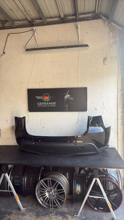 Tesla model Y w sensors rear bumper cover