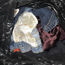 FREE BAG OF JEANS AND WOMEN CLOTHES