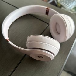 Beats Solo 4