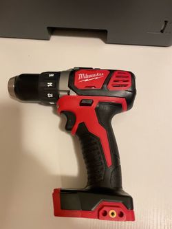 New Milwaukee M18 Drill Driver (Tool Only Solo Herramienta)