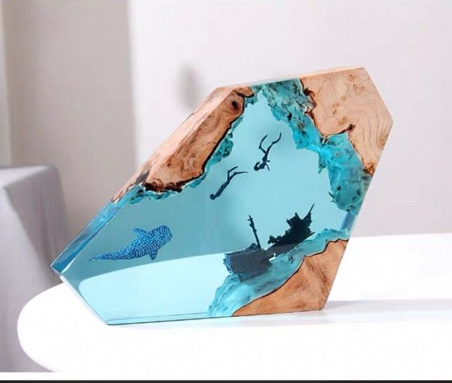 Marine resin ornaments, whale droppings, humpback whale animal accessories, desktop Valentine's Day gifts, birthday night lights for both men and wome