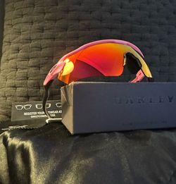 New Oakleys  Box, Pouch Cloth All Included