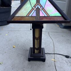 Stained glass lamp