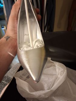 $300 OBO MAKE OFFER TRADE CHRISTIAN LOUBOUTIN $550 *OBO MAKENOFFER TRADE OFFICIAL LOOK THEM UP OBO MAKE OFFER TRADE BRAND NEW LOUBOUTIN SIZE 7.5 