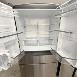 New GE 4 Door Counter Depth Refrige With Autofill pitcher 