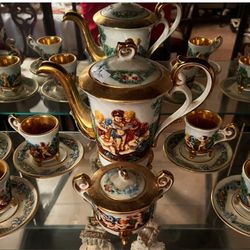 Authentic Famous Italian Capodimonte 15piece Coffee set