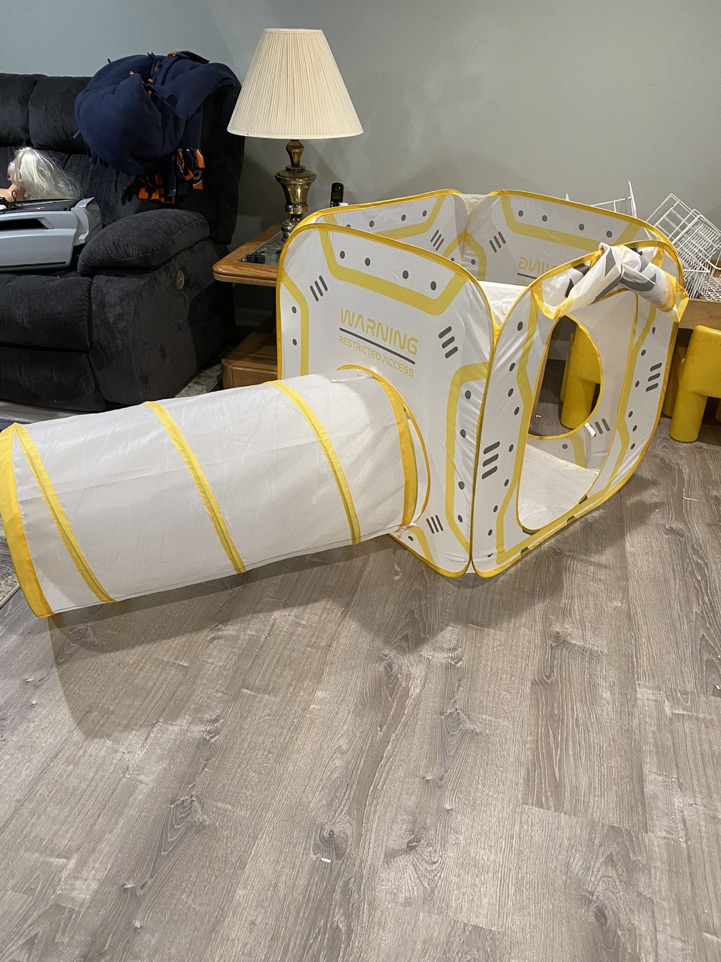 Space Tunnel For Your Little Crawler  Or Toddler